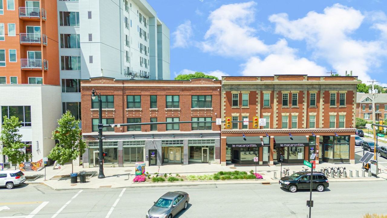 Starr High Studios - Photo 4 of 50