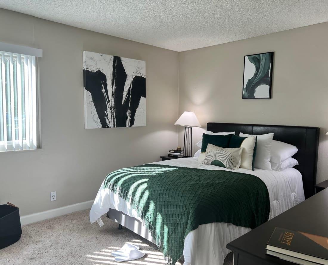 1481 Exposition Blvd - Photo 6 of 39