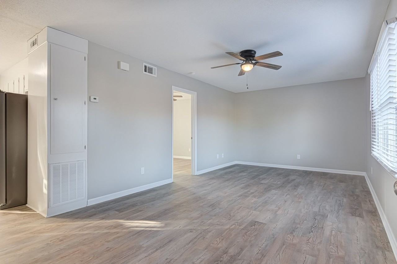 Grandview Terrace - Photo 5 of 37