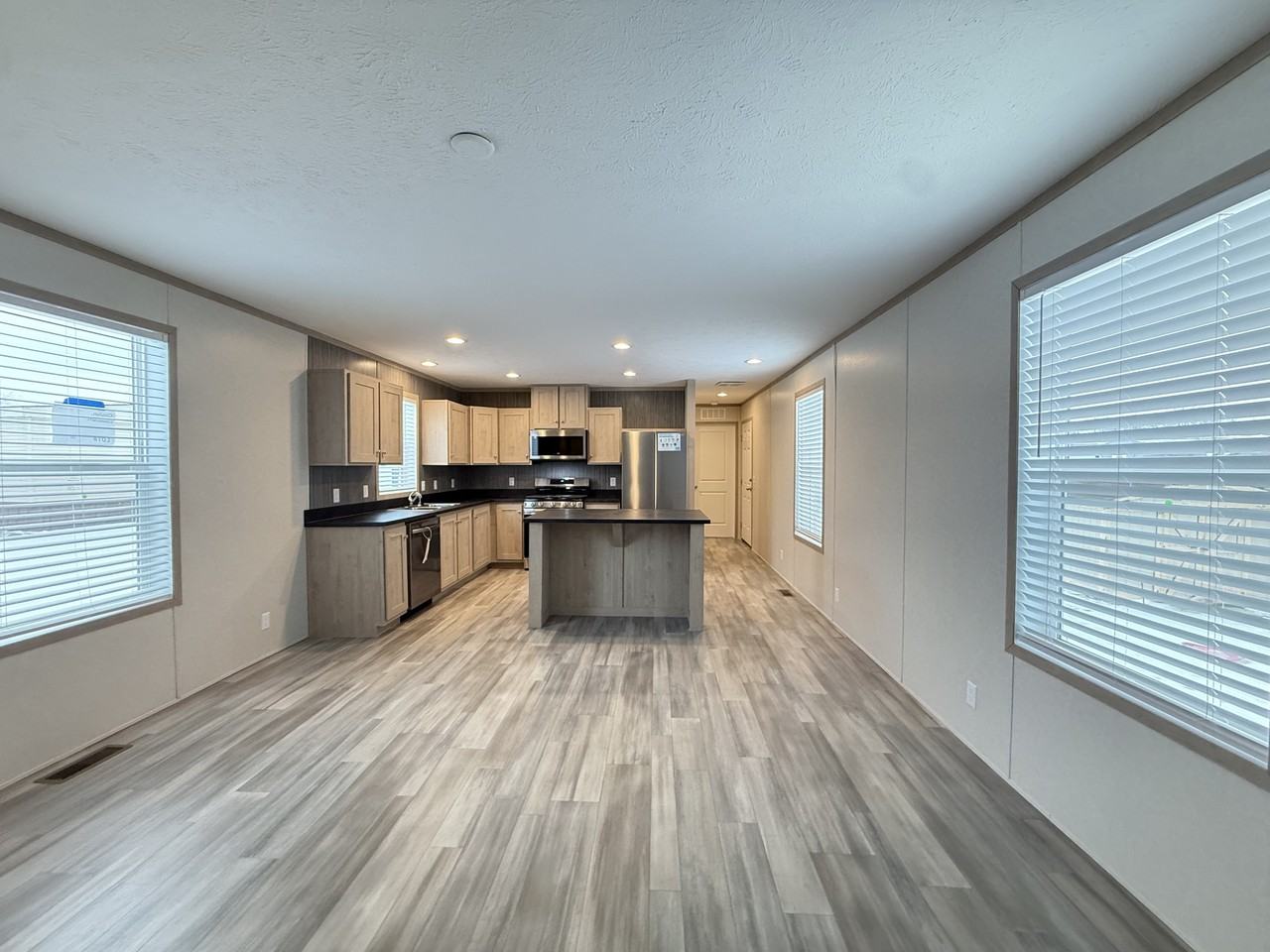 29773 W Deerfield Ct #124 - Photo 4 of 19