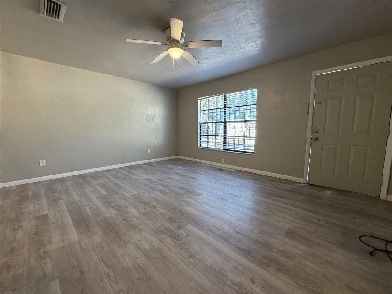 4330 Sw 74th Ter - Photo 2 of 14