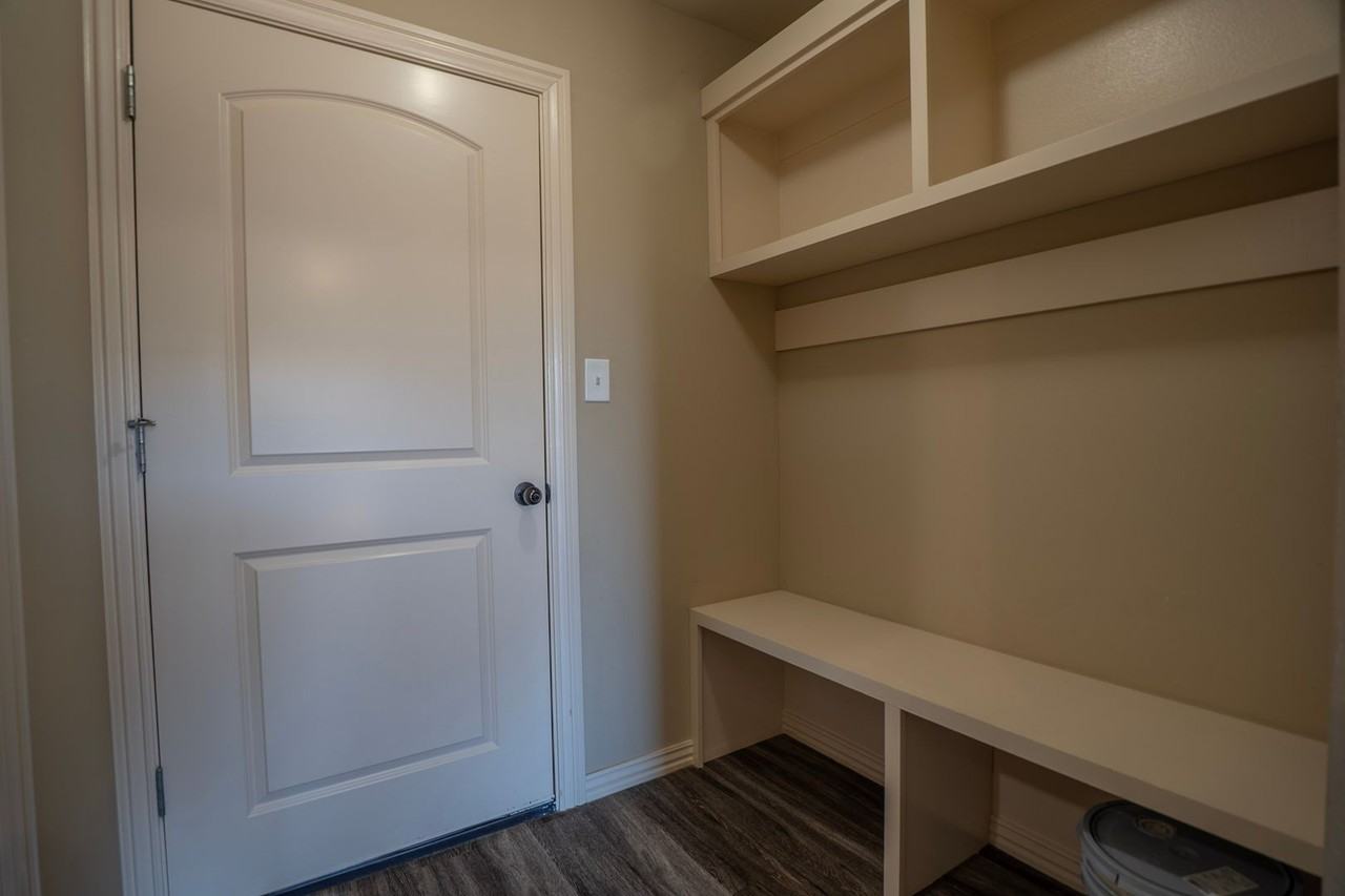 380 Captain Marshal St - Photo 2 of 25