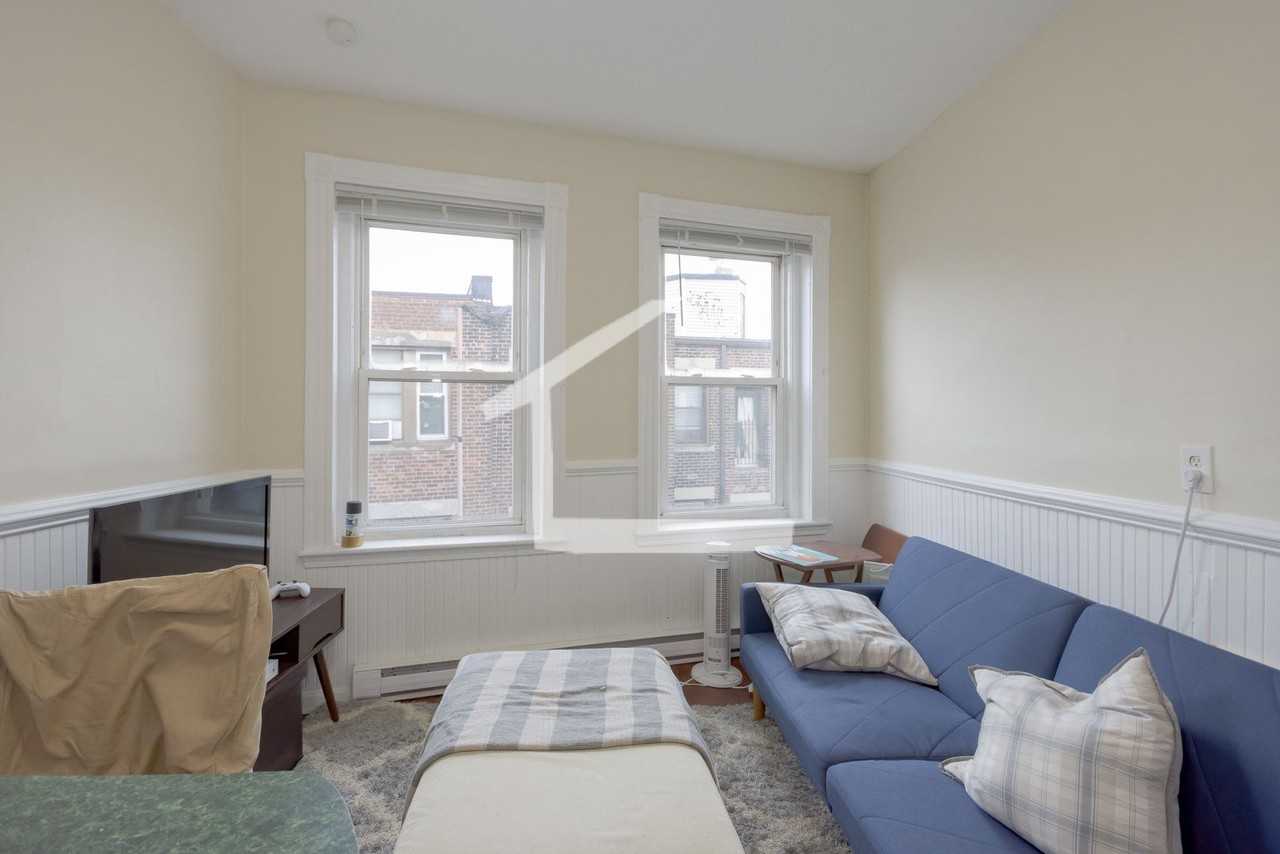 883 Huntington Ave - Photo 6 of 7