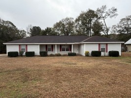 featured image of 304 Lakeside Dr