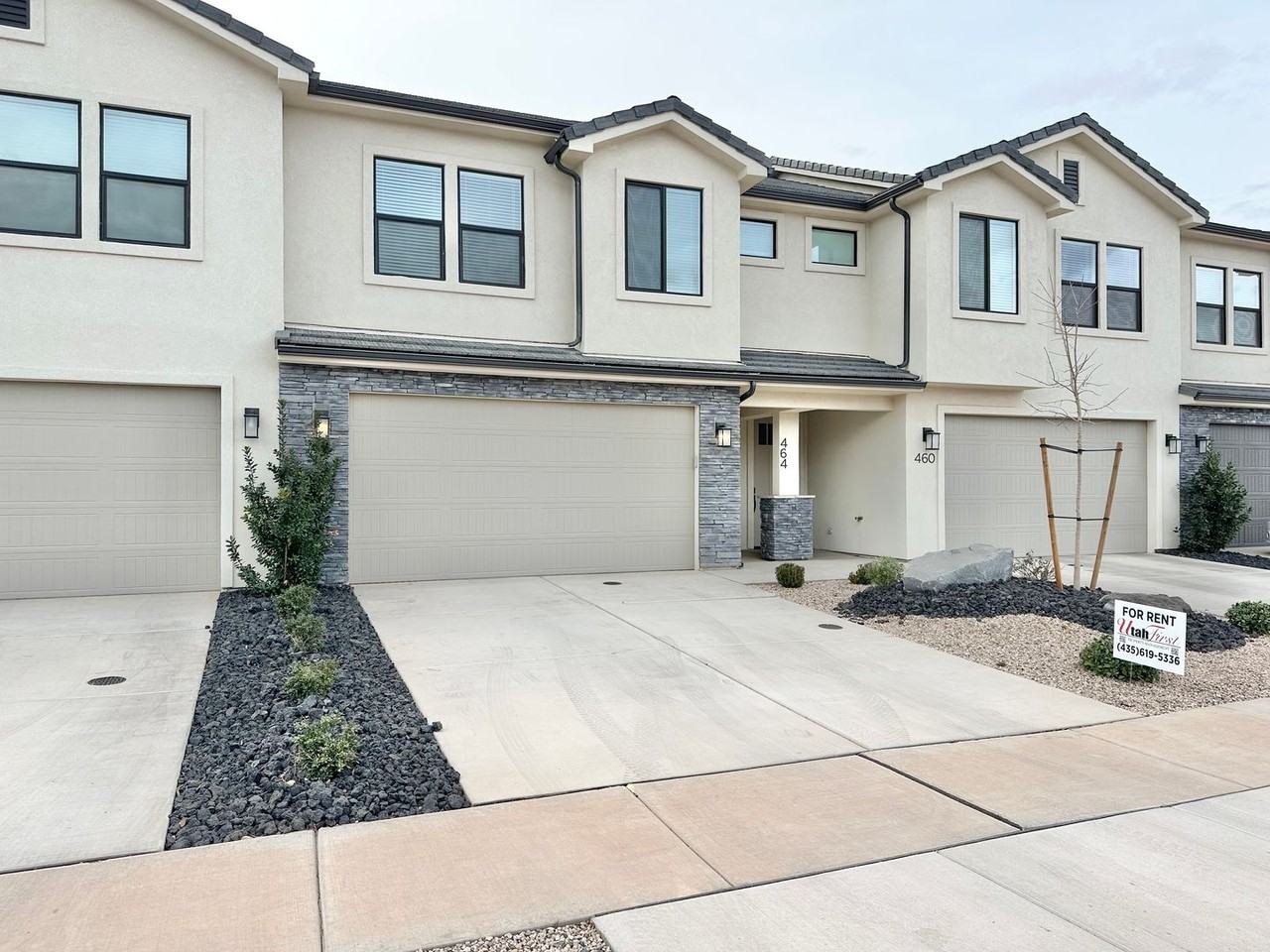 464 E Heritage Place Dr - Photo 3 of 36