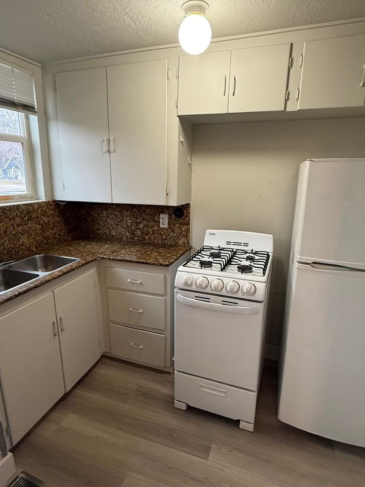 3133 Jefferson - Photo 2 of 5