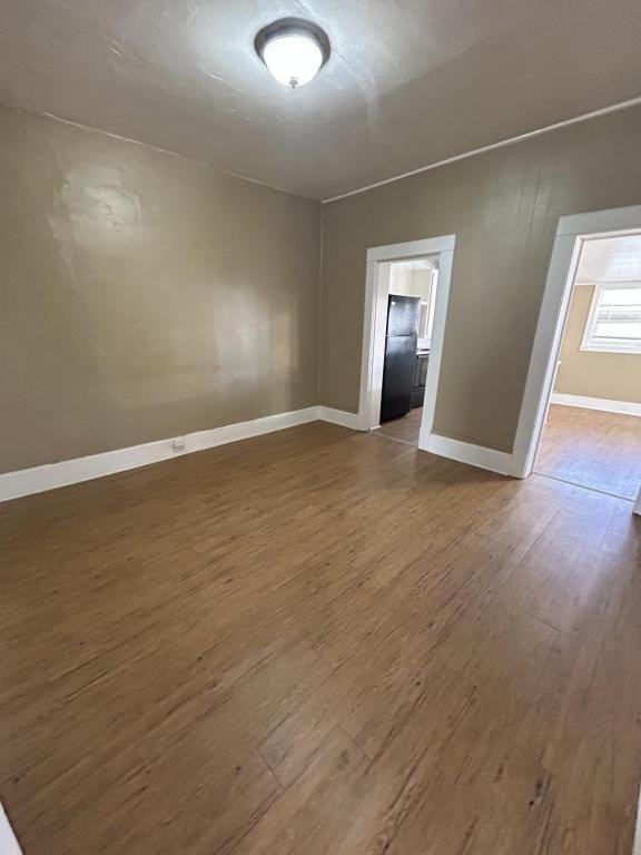 419 Macon Ave - Photo 6 of 12