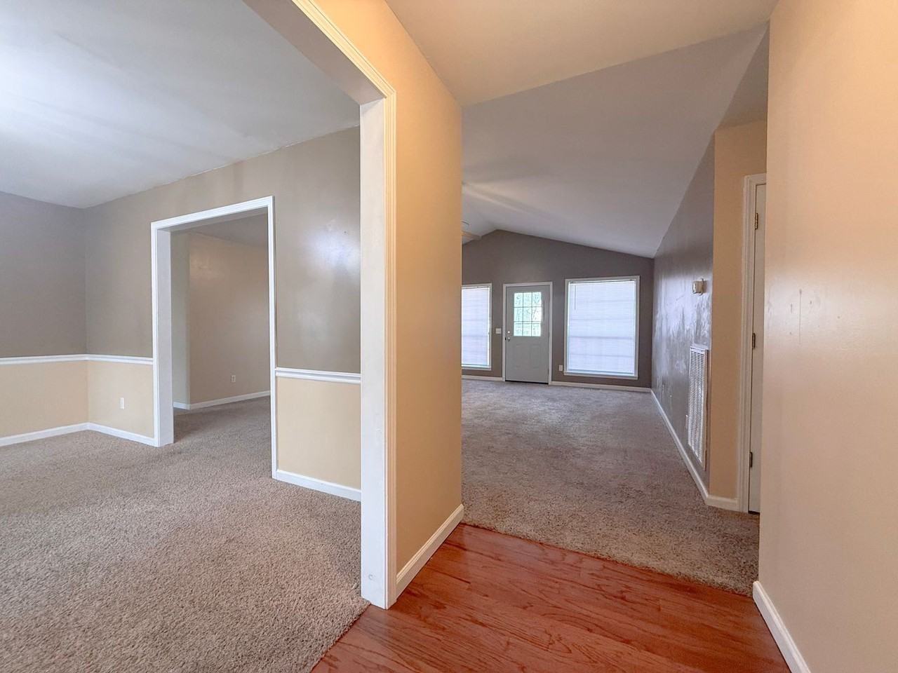 2729 Churchill Dr - Photo 2 of 42