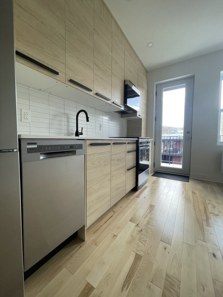 4414 Av de l'Hôtel-de-Ville - Photo 2 of 16