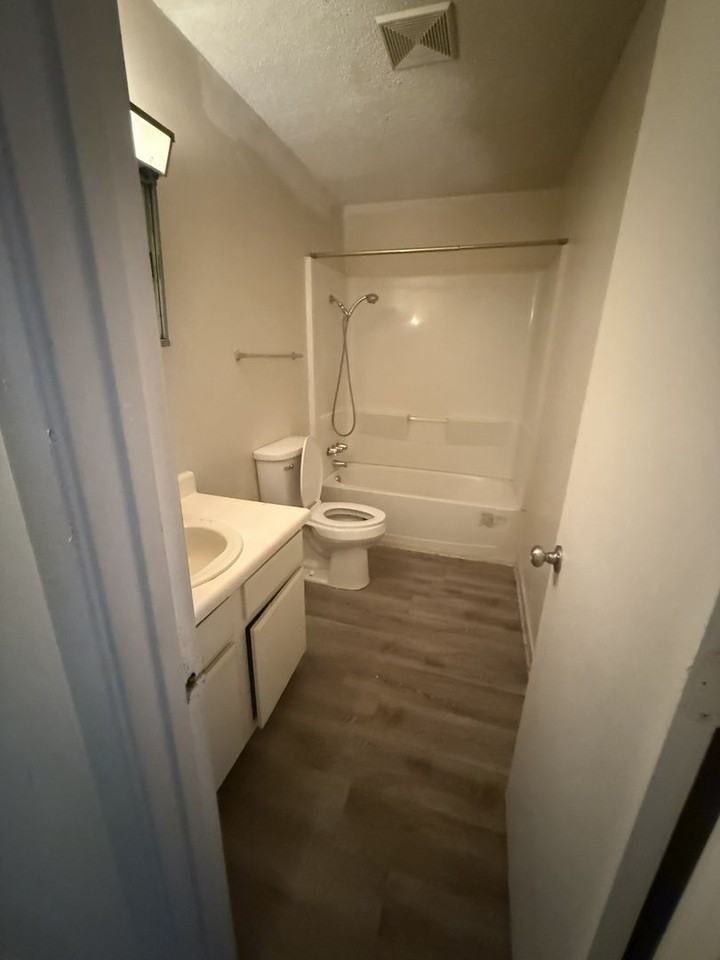 508 Lumpkin Ave #02-10 - Photo 2 of 4