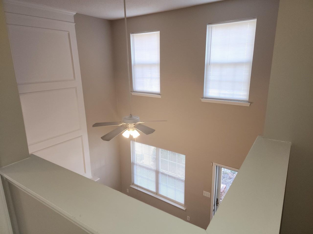 8 Wiltshire Pl - Photo 3 of 19