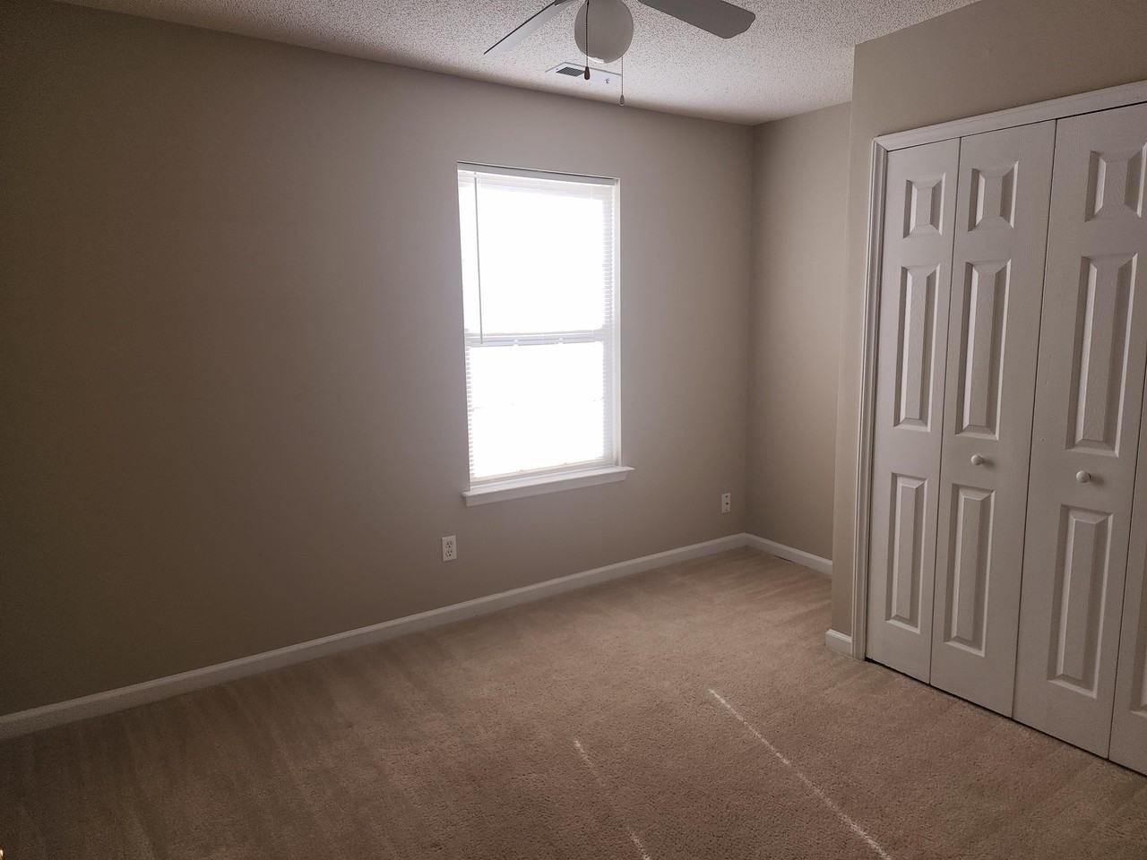 8 Wiltshire Pl - Photo 6 of 19