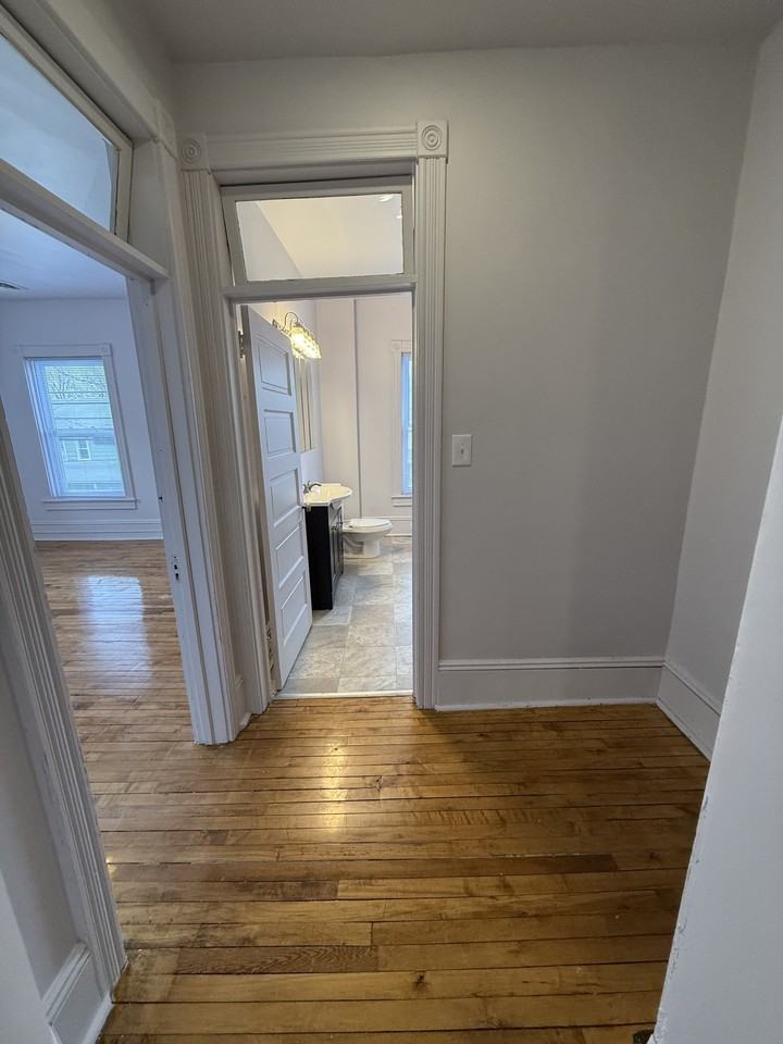 125 E State St #2 - Photo 3 of 50