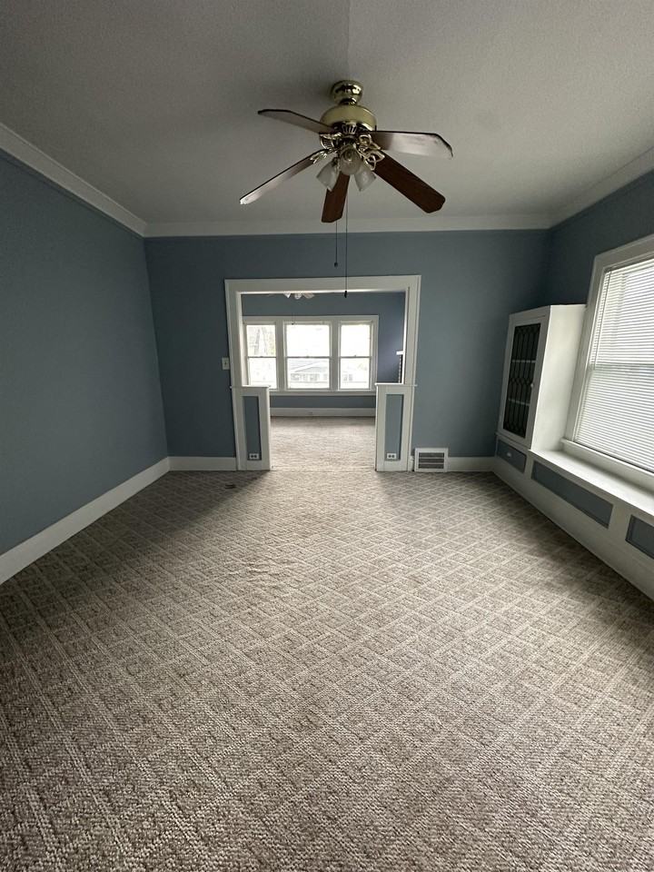 4813 E 84th St - Photo 3 of 19