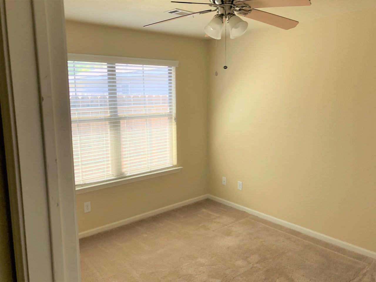 21435 W Wallis Dr Unit A #A - Photo 3 of 12