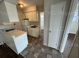 featured image of 309 W 8th St