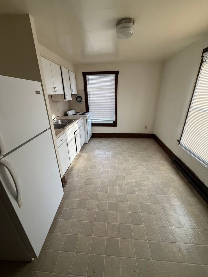 College Avenue, West-1206 - Photo 5 of 12