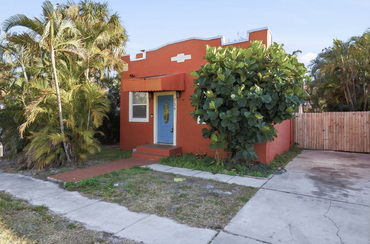 739 27th Ave W - Photo 2 of 21