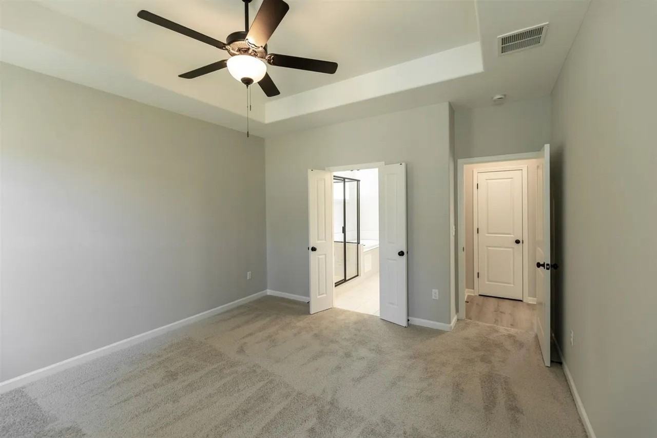 260 Valleyview Ln - Photo 4 of 11