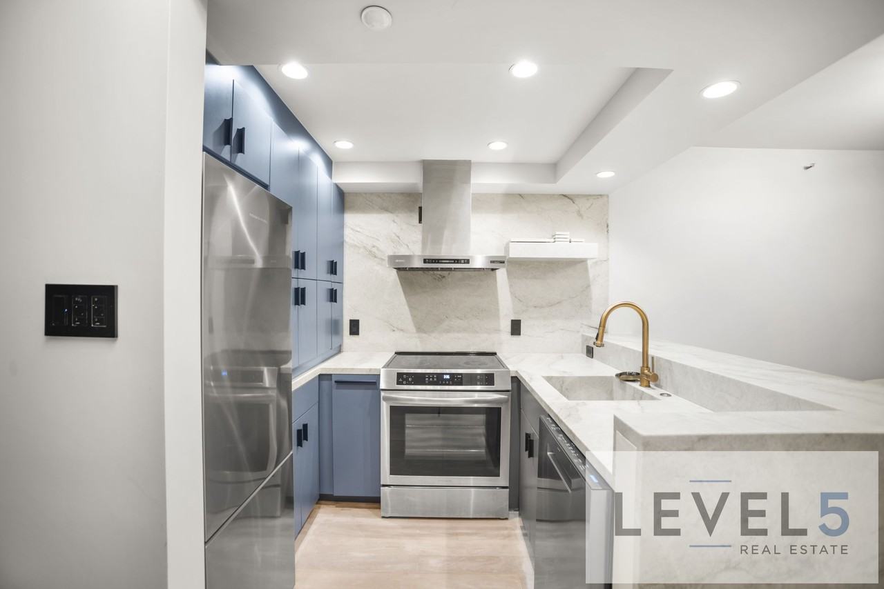 101 Lombard Street #11e - Photo 2 of 24