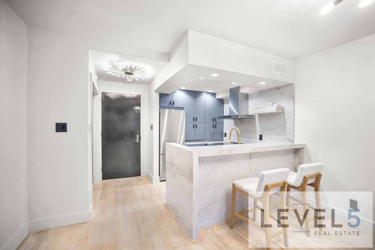 101 Lombard Street #11e - Photo 4 of 24