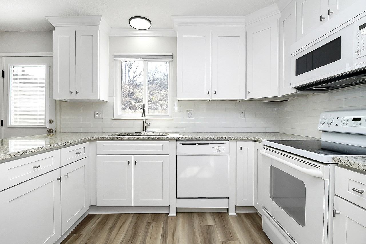 1524 Waybridge Ln #1 - Photo 3 of 12