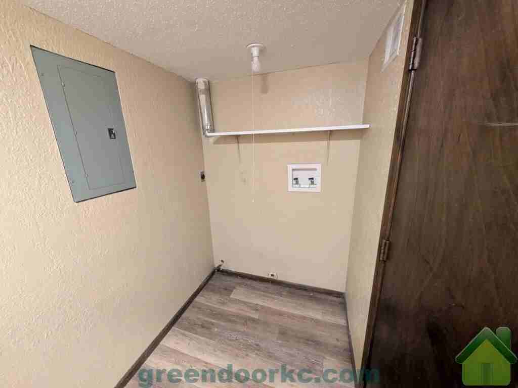 16600 W 141st St #16600 - Photo 5 of 14