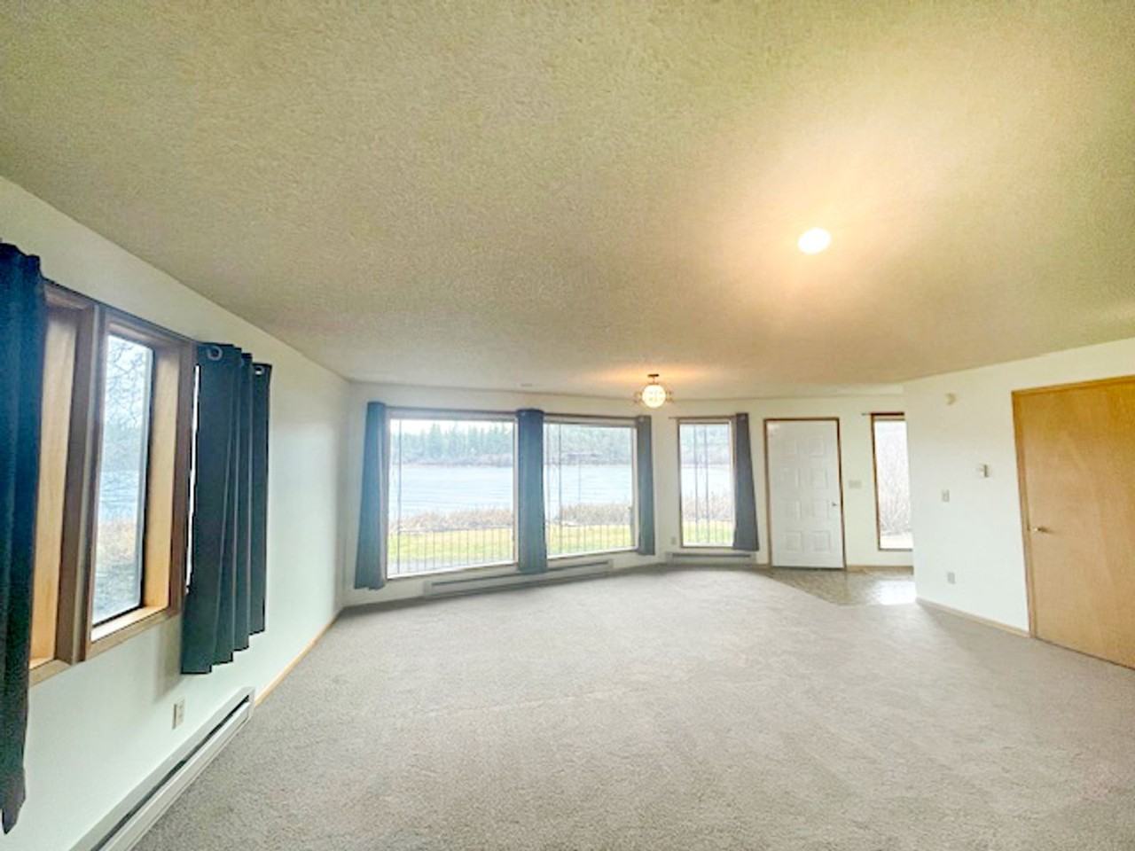 14729 S Cheney Spokane Rd - Photo 2 of 11