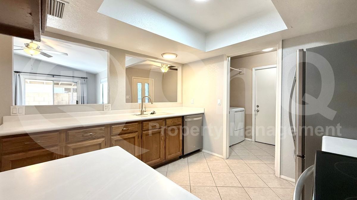 2449 W Kiva Ave - Photo 4 of 18