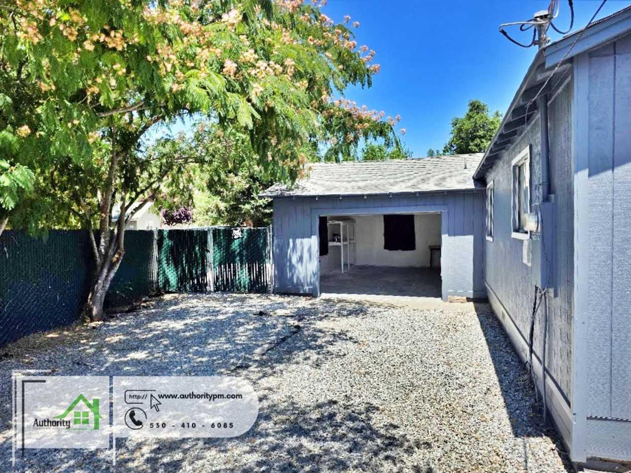 1824 Heller Ln - Photo 3 of 25