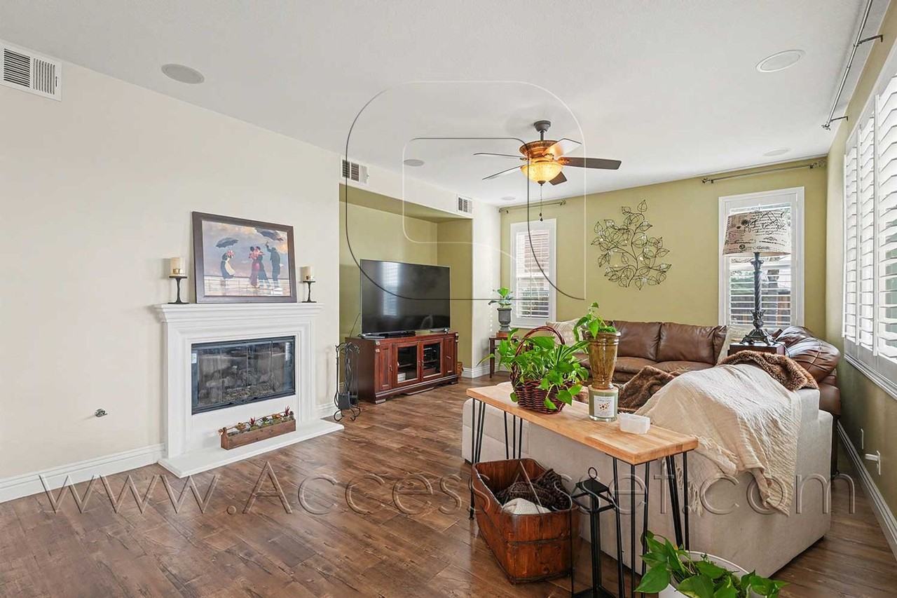 28795 Butler Cir - Photo 2 of 49