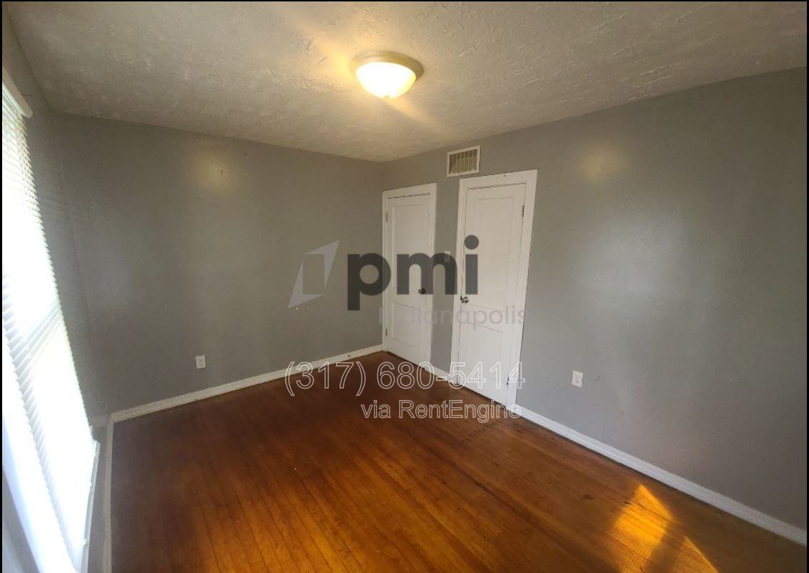 4920 E 34th St #1 - Photo 3 of 17