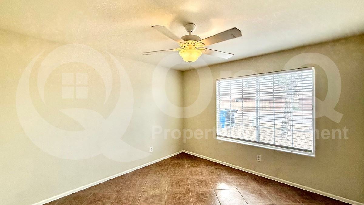 21414 N 34th Dr - Photo 4 of 15