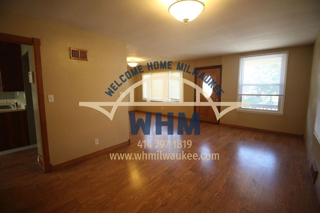 331 E Deer Pl - Photo 2 of 12