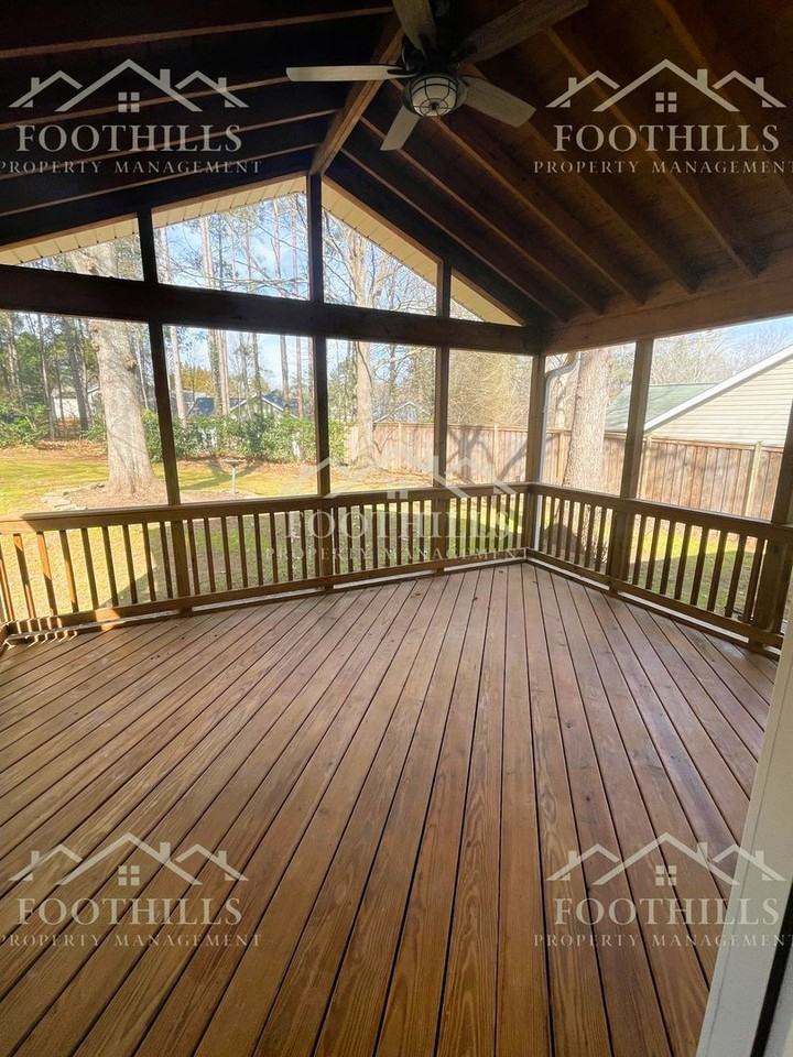 109 Ashton Ln - Photo 3 of 11