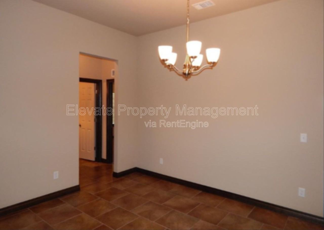 2314 Starwood Way - Photo 3 of 20