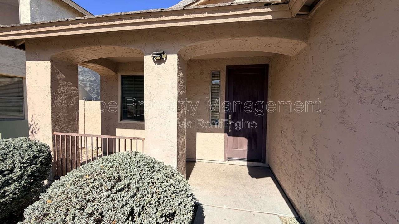 2614 E Fremont Rd - Photo 3 of 41