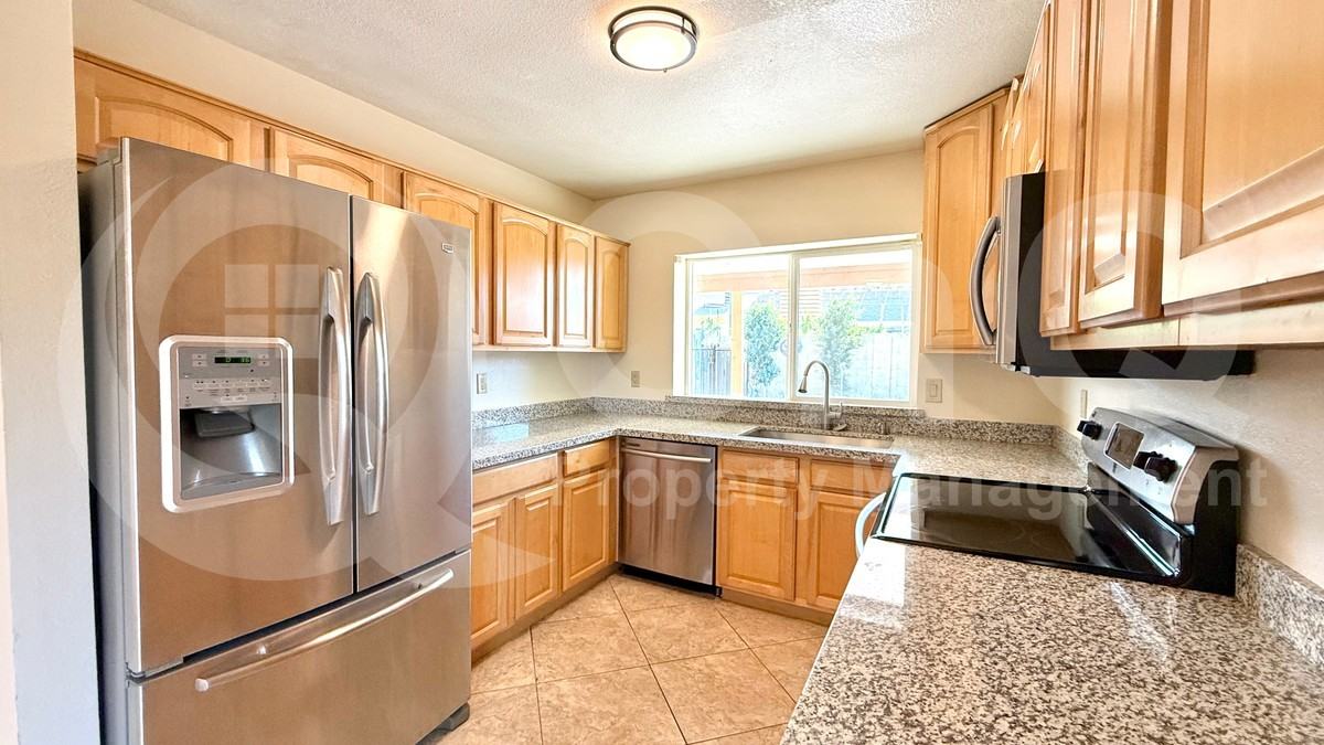 6915 W Mclellan Rd - Photo 4 of 21