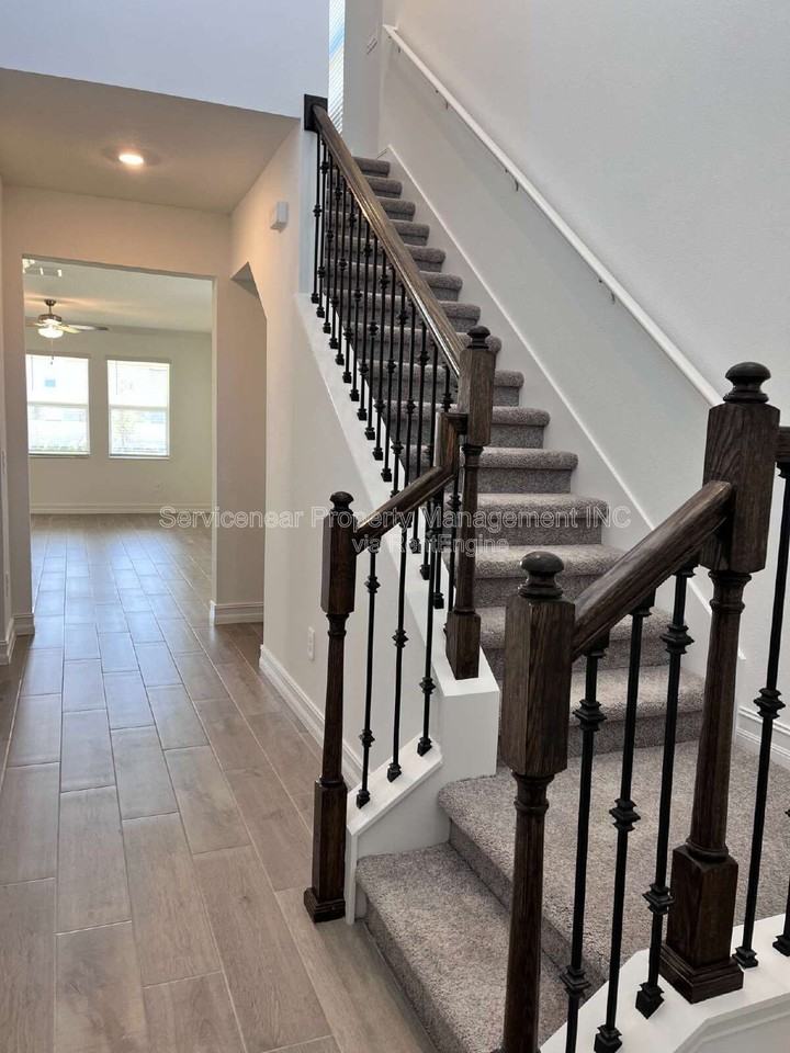 7016 119th Ct E - Photo 6 of 43