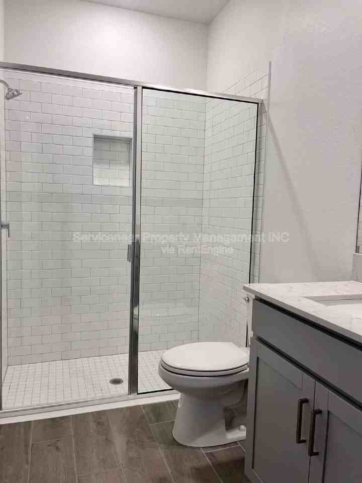 7016 119th Ct E - Photo 7 of 43