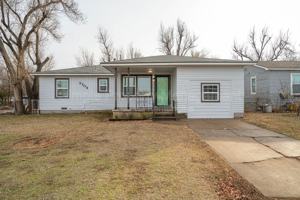 featured image of 3704 Sw 40th Pl