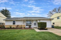 1012 Vine St - Photo 1 of 1