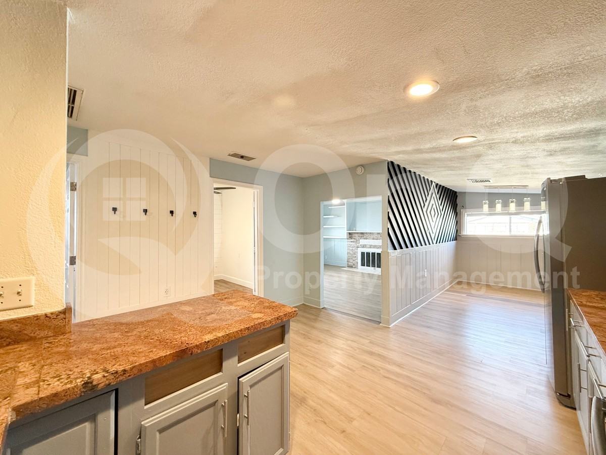 6549 E Arbor Ave - Photo 4 of 20