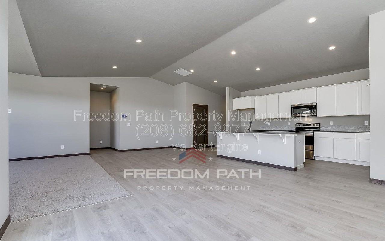 176 N Inkwood St - Photo 6 of 17