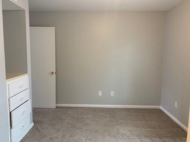 411 E 5th St #19 - Photo 6 of 19