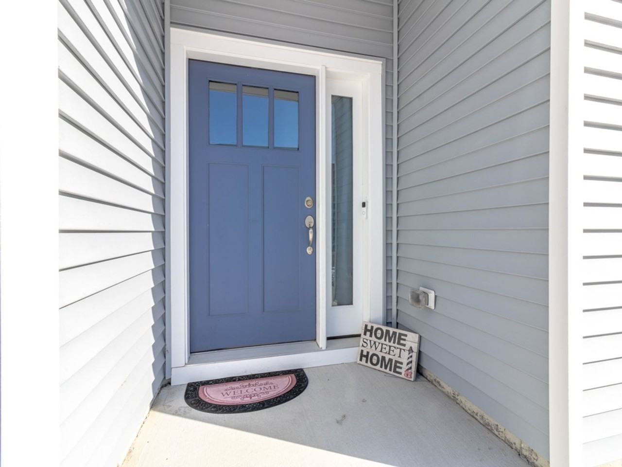 35059 Dundee St - Photo 2 of 33