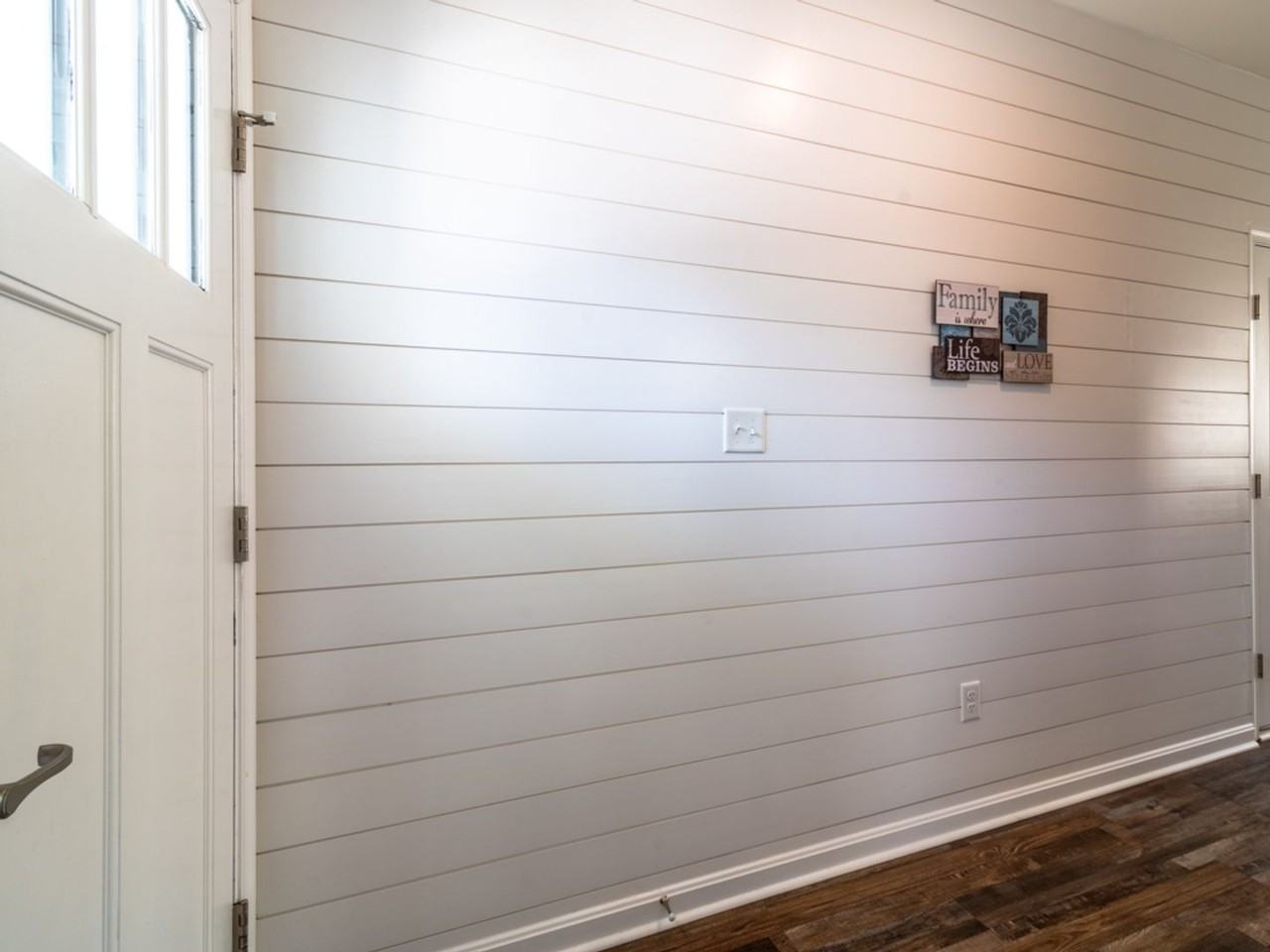 35059 Dundee St - Photo 3 of 33