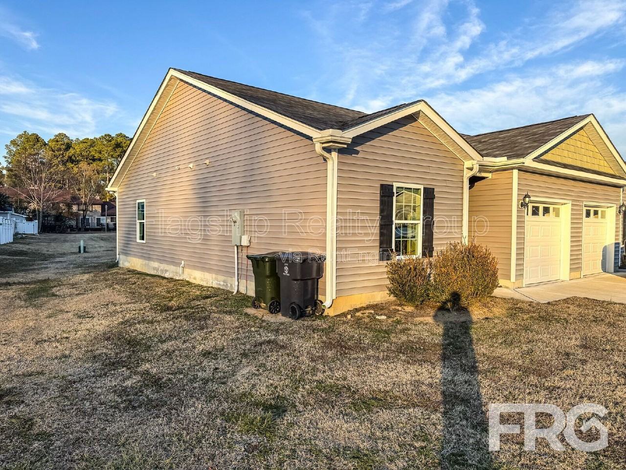 1400 S Taylor St - Photo 2 of 17