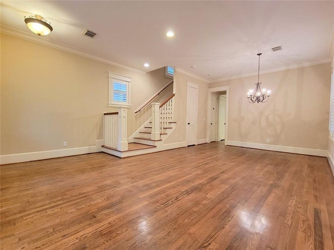 632 W 17th St - Photo 4 of 20