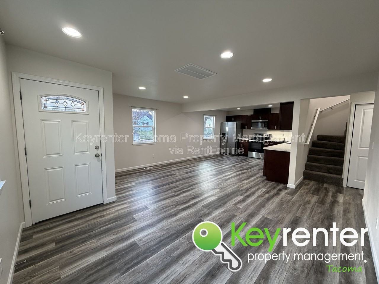 5431 Clarkston St - Photo 2 of 17